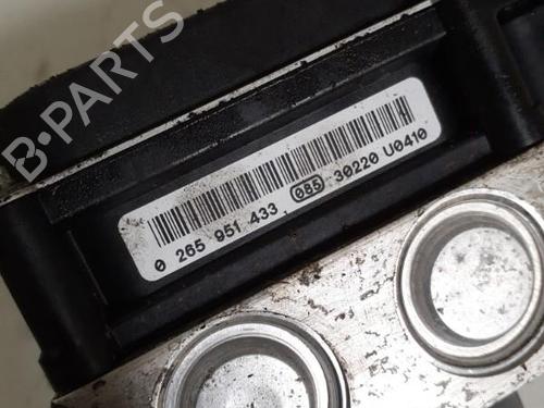 ABS pump PEUGEOT 5008 (0U_, 0E_) 1.6 HDi | BP24761585M43 