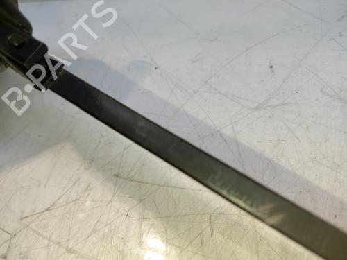 front-windshield-wiper-arm-dacia-sandero-ii-2012-31586612 main image