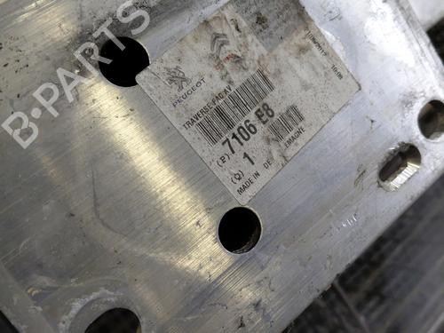 Used Front bumper reinforcement Front bumper reinforcement CITROËN C4 Grand Picasso I (UA_) [2006-2013] 30362752 30362752