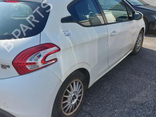 Used Parts PEUGEOT 208 I (CA_, CC_) 1.6 HDi 4959520