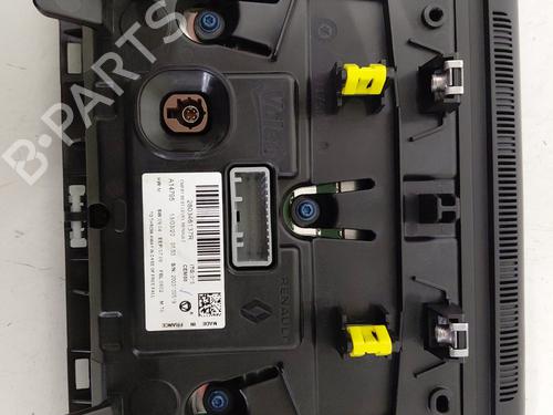 display-monitor-renault-clio-v-b7_-2019-31603869 main image