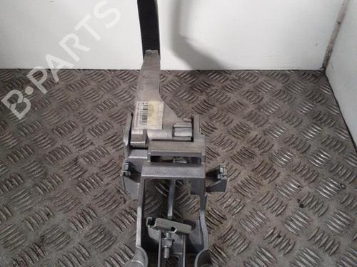 Hand brake PEUGEOT 308 II (LB_, LP_, LW_, LH_, L3_) 1.6 HDi / BlueHDi 115 | BP24757630I18