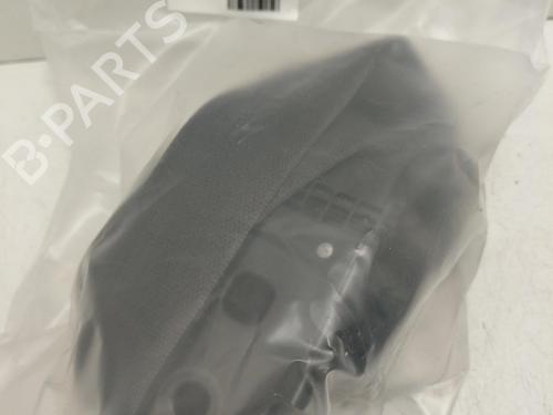 front-left-seatbelt-fiat-freemont-345_-2011-36481076 main image