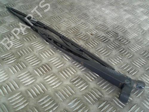 Used Rear windshield wiper arm PEUGEOT 106 II (1A_, 1C_) 1.1 i (60 hp) 24739761