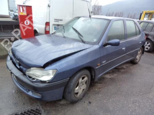 Right mirror PEUGEOT 306 Hatchback (7A, 7C, N3, N5) 2.0 HDI 90 | BP24758480C27 
