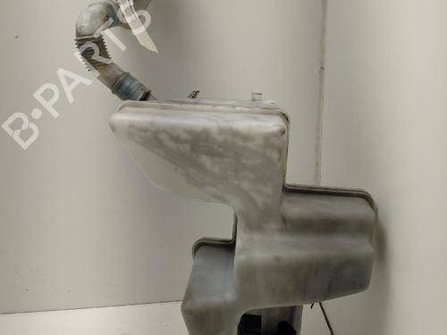 windscreen-washer-tank-vw-touran-1t3-2010-2011-2012-2013-2014-2015-2016-40497927 main image