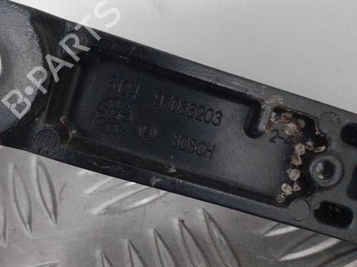 Front windshield wiper arm VW GOLF VII (5G1, BQ1, BE1, BE2) 1.2 TSI | BP24749925C143 