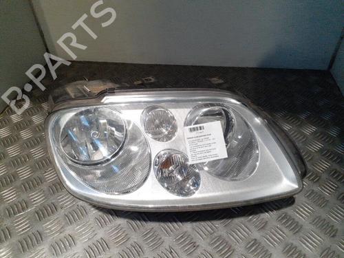 Right headlight VW TOURAN (1T1, 1T2) 1.6 FSI | BP24756050C29 
