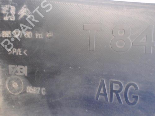 Used Wheel arch PEUGEOT 3008 I MPV (0U_) 1.6 HDi (109 hp) 24764956