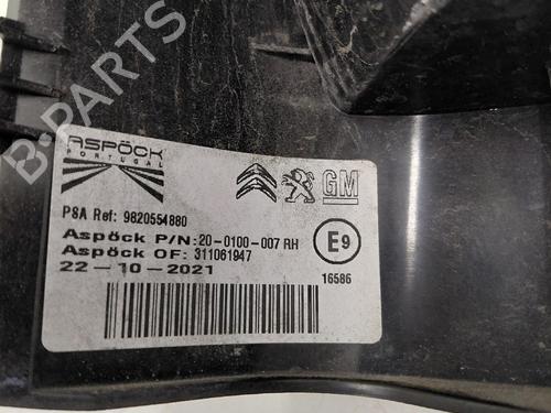 Used Right taillight Right taillight 38956902 38956902