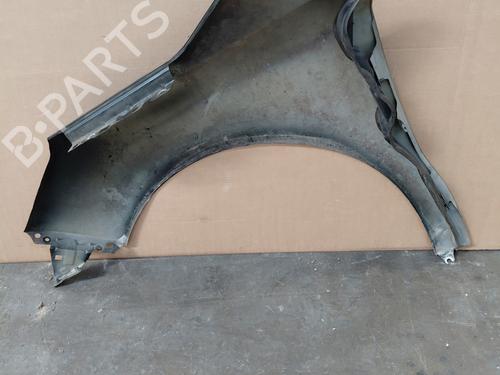 Used Right front fenders Right front fenders 32333479 32333479