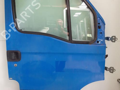 Used Right front door RENAULT MASTER II Van (FD) 2.2 dCI 90 (90 hp) 27250077
