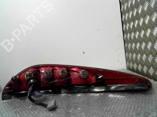 Right taillight FORD MONDEO III Turnier (BWY) 2.0 16V TDDi / TDCi | BP24743135C35 