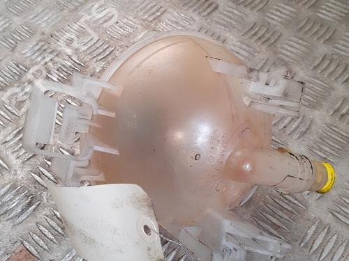 Expansion tank PEUGEOT 3008 II SUV (MC_, MR_, MJ_, M4_) 1.5 BlueHDi 130 | BP24753974C120 