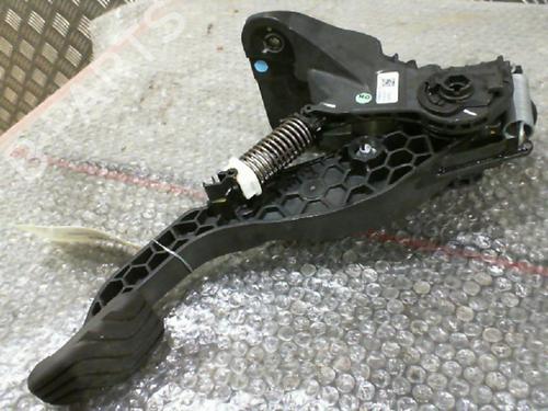 Clutch pedal RENAULT CLIO V (B7_) 1.0 TCe 100 (B7MT) | BP24755304I13 - Image 2
