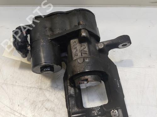 Used Right rear brake caliper Right rear brake caliper PEUGEOT 308 SW III (FC_, FJ_, FR_, F4_, FN_) PureTech 130 (FRHNSL, FRHNST) (131 hp) 31097170 31097170