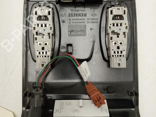 interior-roof-light-renault-captur-ii-hf_-2020-29642334 main image