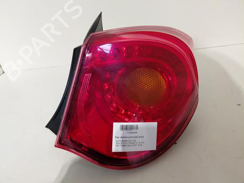Høyre baklys ALFA ROMEO GIULIETTA (940_) 1.6 JTDM (940FYB11, 940FYB1A, 940FYF11, 940FYF1A) (120 hp) 29643514