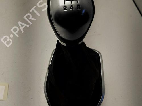 Used Shift knob Shift knob FORD FIESTA VI (CB1, CCN) 1.0 EcoBoost (100 hp) 40123411 40123411