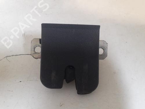 Used Tailgate lock VW POLO (9N_, 9A_) 1.4 16V (75 hp) 28284186