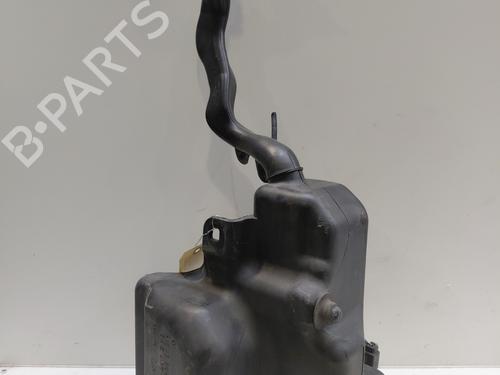 Used Windscreen washer tank Windscreen washer tank MERCEDES-BENZ B-CLASS Sports Tourer (W246, W242) B 180 CDI (246.200) (109 hp) 32863976 32863976