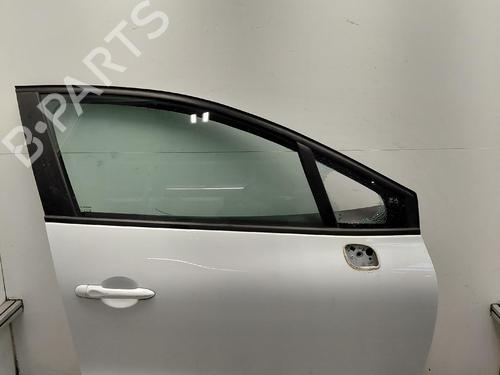 Used Right front door Right front door RENAULT CLIO IV (BH_) 0.9 TCe 90 (BHNF, BHMA, BHMH, BHJK, BHJR) (90 hp) 38492999 38492999