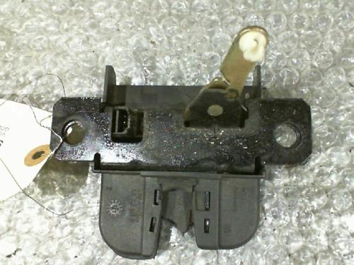 Used Tailgate lock VW GOLF IV (1J1) 1.9 TDI (101 hp) 24742898