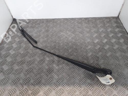 Used Front windshield wiper arm CITROËN C3 / C3 ORIGIN III (SX) 1.2 VTi 82 (82 hp) 24747624