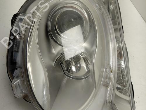 Used Right headlight Right headlight CITROËN C1 II (PA_, PS_) 1.2 VTi 82 (82 hp) 33001092 33001092