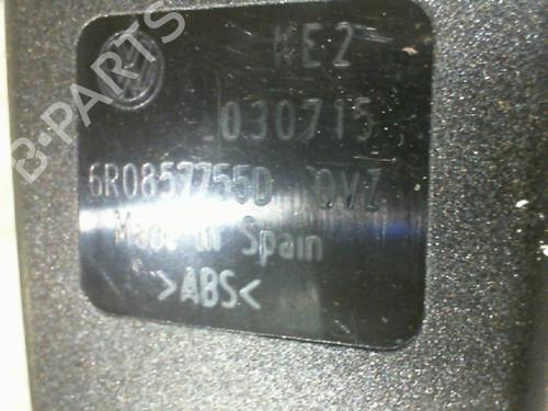 Used Seat buckle VW POLO V (6R1, 6C1) 1.0 TSI (95 hp) 24745773