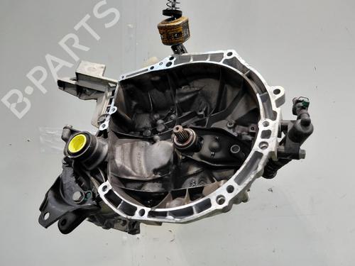 Used Gearbox Gearbox PEUGEOT 208 II (UB_, UP_, UW_, UJ_) 1.2 PureTech 75 (75 hp) 39424467 39424467