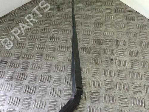 Used Front windshield wiper arm PEUGEOT BOXER Van 2.2 HDi 130 (131 hp) 24757004