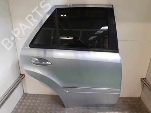 Used Right rear door MERCEDES-BENZ M-CLASS (W164) ML 320 CDI 4-matic (164.122) (224 hp) 25144852
