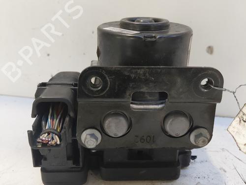 Used ABS pump ABS pump FORD FIESTA VI (CB1, CCN) 1.6 TDCi (95 hp) 30100966 30100966