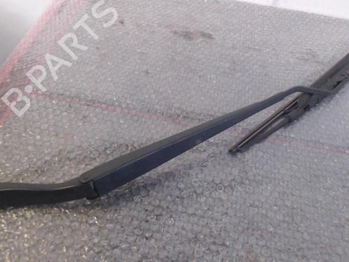 Used Front windshield wiper arm NISSAN NV200 Van 1.5 dCi 90 (M20, M20N, M20M) (90 hp) 24750090