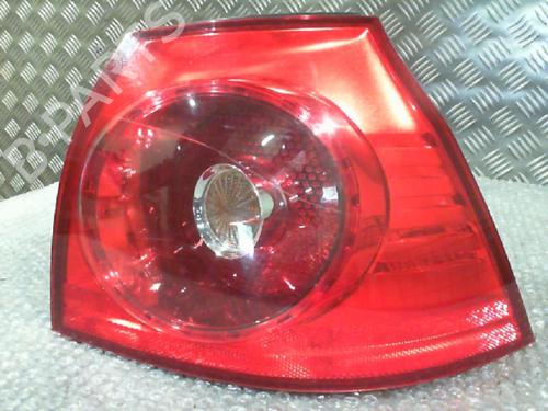 Right taillight VW GOLF V (1K1) 1.9 TDI | BP24742818C35 - Image 3