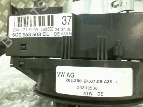 Used Steering column stalk VW POLO (9N_, 9A_) 1.4 TDI (70 hp) 24762389
