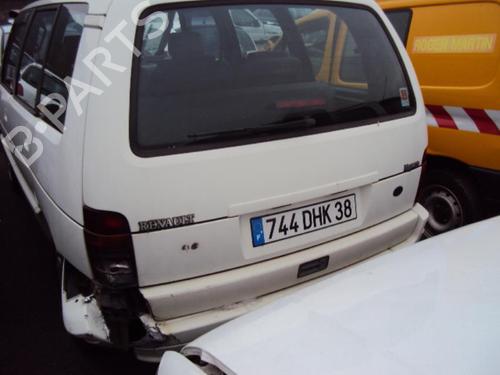Brugte RENAULT ESPACE II (J/S63_)  2.1 TD (J633, J634, J/S635, J/S63D)  4839173
