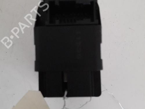 Used Switch Switch PEUGEOT 206 Hatchback (2A/C) 1.4 i (75 hp) 26973158 26973158