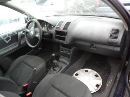 Left headlight VW POLO (6N2) 1.9 D | BP24748486C28 