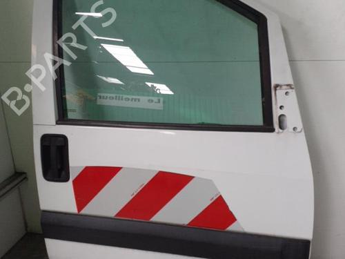 Used Right front door PEUGEOT EXPERT Van (222) 2.0 (136 hp) 24747040