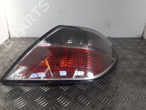 Højre baglygte OPEL ASTRA H GTC (A04) 1.7 CDTI (L08) (110 hp) 24759702