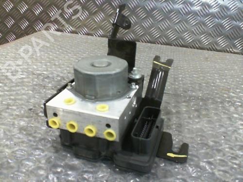Used ABS pump DACIA SANDERO II TCe 90 (B8M1, B8MA, B8AC) (90 hp) 24755210
