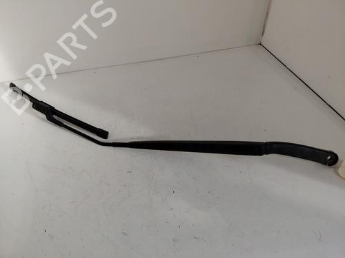 front-windshield-wiper-arm-fiat-tipo-saloon-356_-357_-2015-32506982 main image