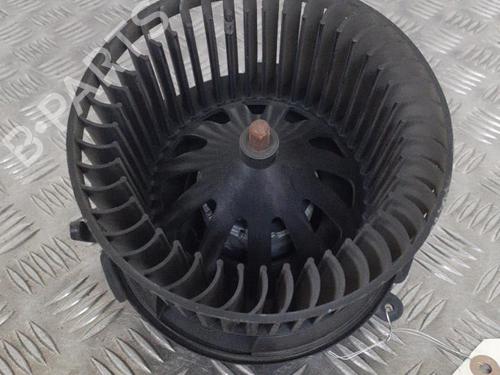 Used Heater blower motor Heater blower motor PEUGEOT 206+ (2L_, 2M_) 1.4 HDi eco 70 (68 hp) 24749652 24749652
