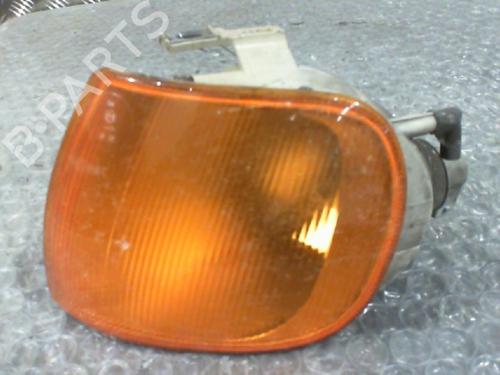 Used Left front indicator VW POLO III (6N1) 55 1.3 (55 hp) 24766450