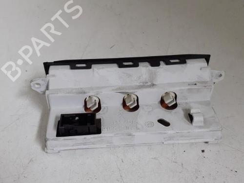 Used Display monitor Display monitor PEUGEOT 206+ (2L_, 2M_) 1.4 HDi eco 70 (68 hp) 24760929 24760929