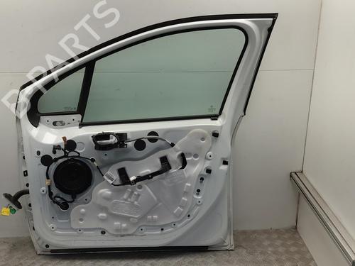 right-front-door-peugeot-2008-i-cu_-2013-36440936 main image