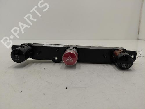 warning-switch-fiat-500x-334_-2014-38290789 main image