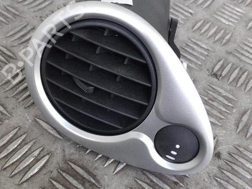 Used Air vent RENAULT CLIO III Grandtour (KR0/1_) 1.2 16V (KR0P) (101 hp) 24767665